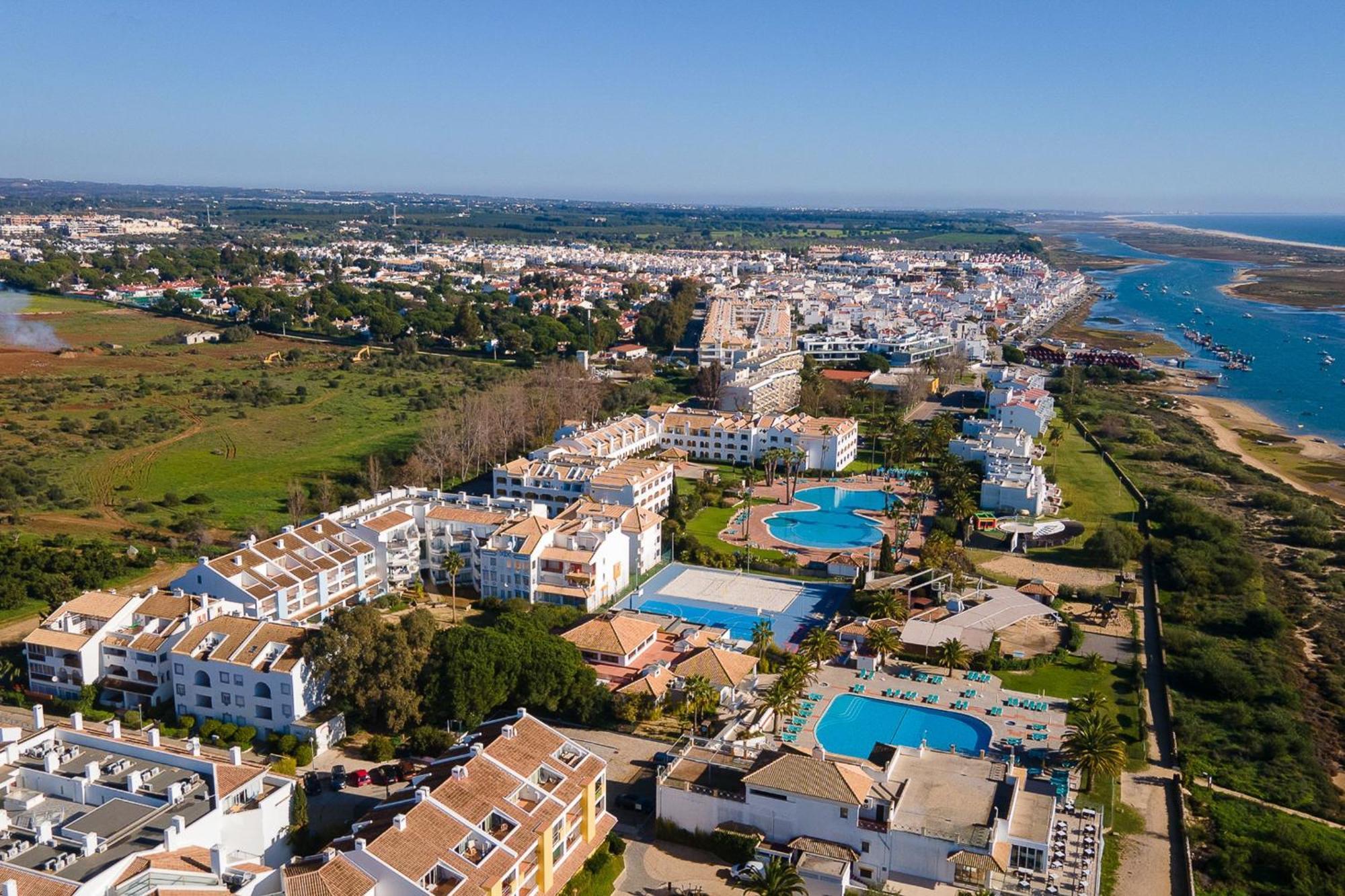 Golden 1 Bdr Flat W/ Balcony & Pool By Lovelystay Cabanas De Tavira Exterior foto